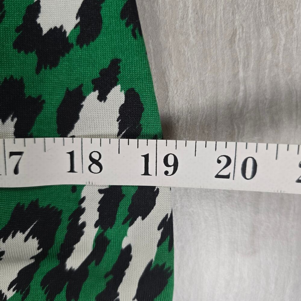 DVF Diane von Furstenberg Muriel spotted cat green silk dress long sleeve size 8 - Picture 8 of 9